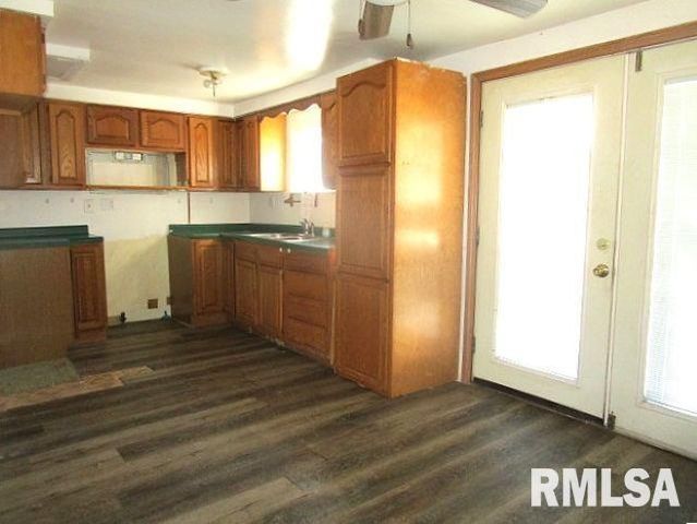 111 MOSCHEL Street, East Peoria, IL 61611