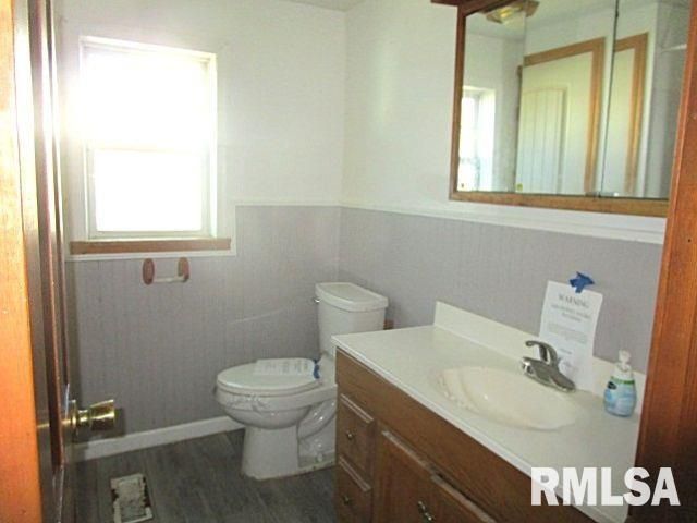 111 MOSCHEL Street, East Peoria, IL 61611