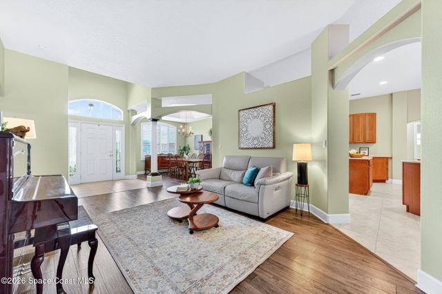 270 Brandy Creek Circle SE, Palm Bay, FL 32909