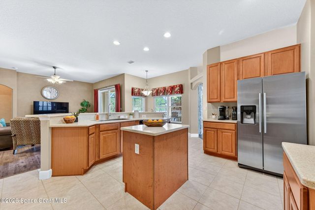 270 Brandy Creek Circle SE, Palm Bay, FL 32909