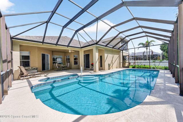270 Brandy Creek Circle SE, Palm Bay, FL 32909