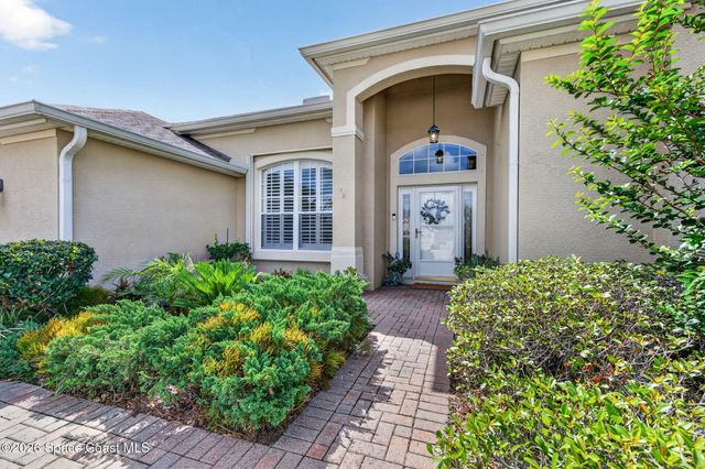 270 Brandy Creek Circle SE, Palm Bay, FL 32909
