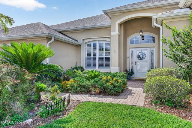 270 Brandy Creek Circle SE, Palm Bay, FL 32909
