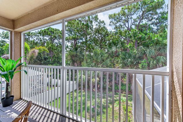 270 Brandy Creek Circle SE, Palm Bay, FL 32909