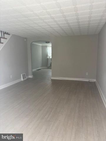 329 N OAK AVE, Clifton Heights, PA 19018