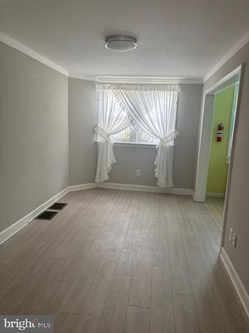 329 N OAK AVE, Clifton Heights, PA 19018