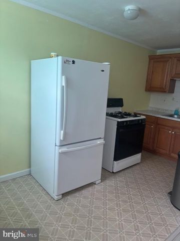 329 N OAK AVE, Clifton Heights, PA 19018