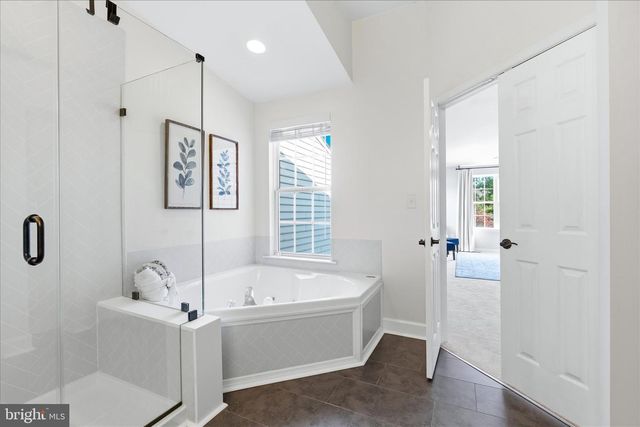 23 CRUSADER CT, Germantown, MD 20874