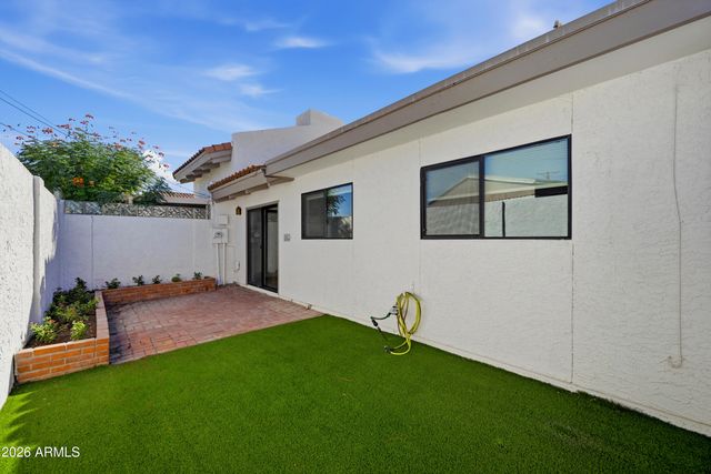 6527 N MARYLAND Circle, Phoenix, AZ 85013
