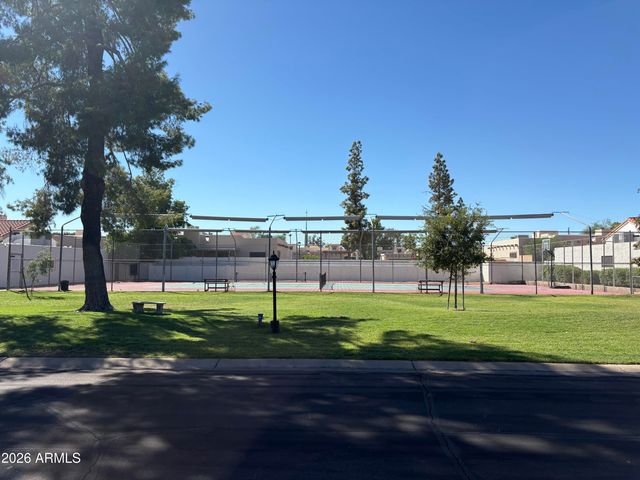 6527 N MARYLAND Circle, Phoenix, AZ 85013