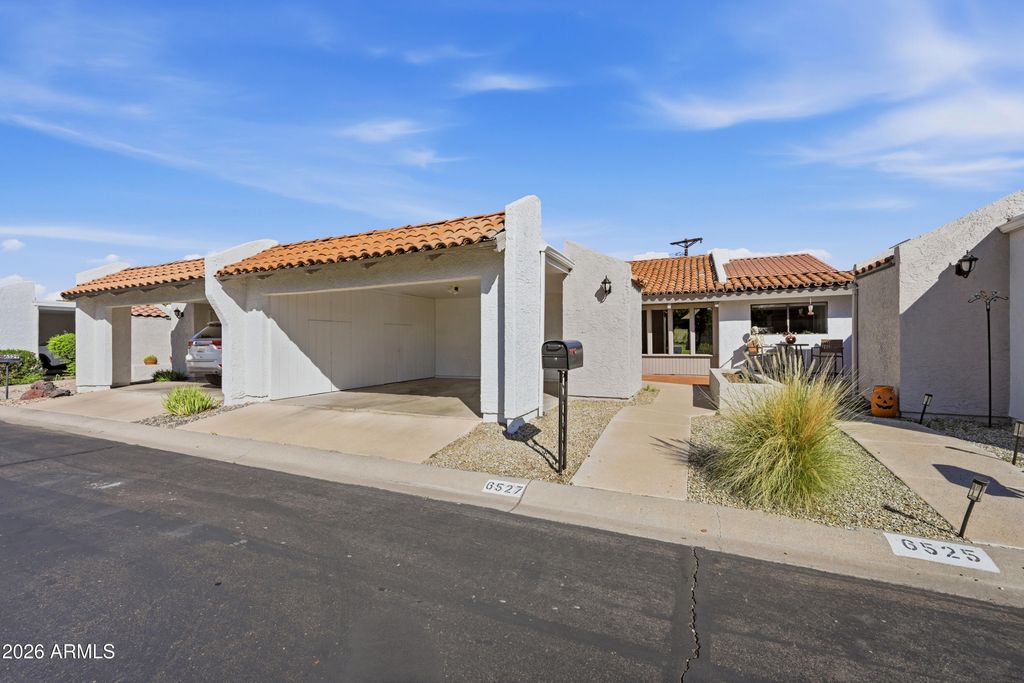 6527 N MARYLAND Circle, Phoenix, AZ 85013