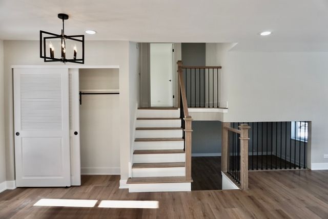 2018 E Ivy Lane, Mount Prospect, IL 60056