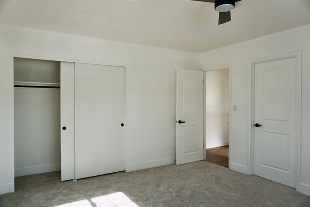 2018 E Ivy Lane, Mount Prospect, IL 60056