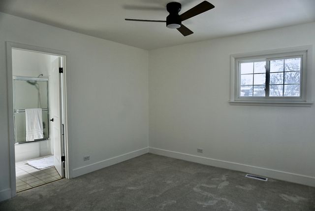 2018 E Ivy Lane, Mount Prospect, IL 60056