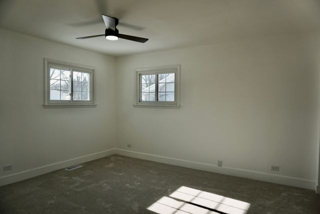 2018 E Ivy Lane, Mount Prospect, IL 60056