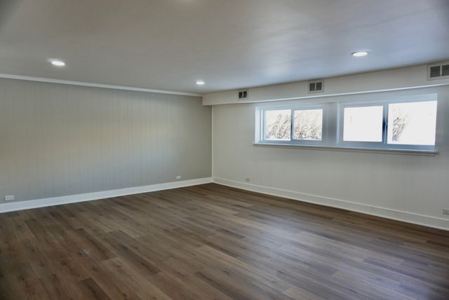 2018 E Ivy Lane, Mount Prospect, IL 60056