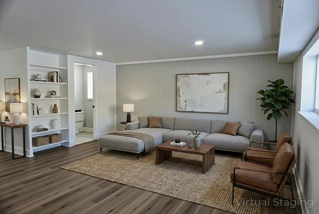 2018 E Ivy Lane, Mount Prospect, IL 60056