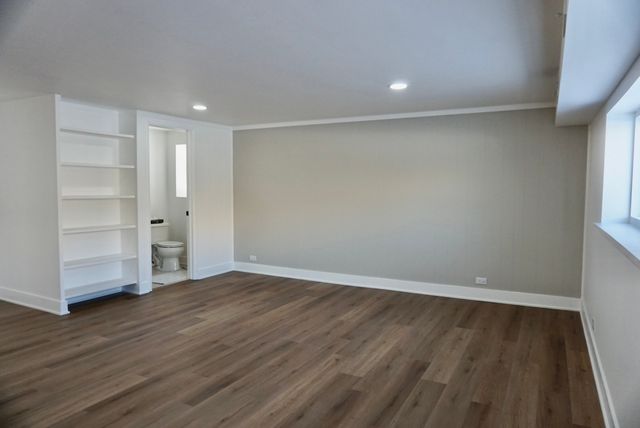 2018 E Ivy Lane, Mount Prospect, IL 60056