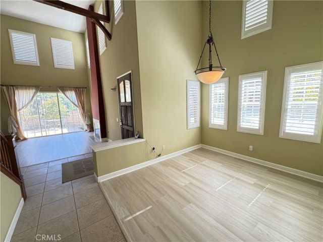 26900 Seurat Lane, Valencia, CA 91355