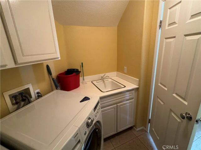 26900 Seurat Lane, Valencia, CA 91355