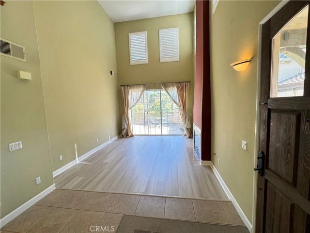 26900 Seurat Lane, Valencia, CA 91355