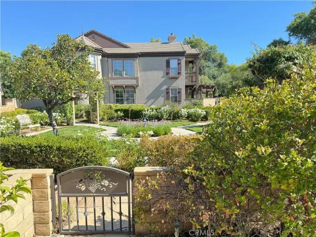 26900 Seurat Lane, Valencia, CA 91355
