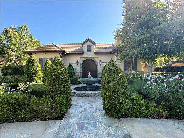 26900 Seurat Lane, Valencia, CA 91355