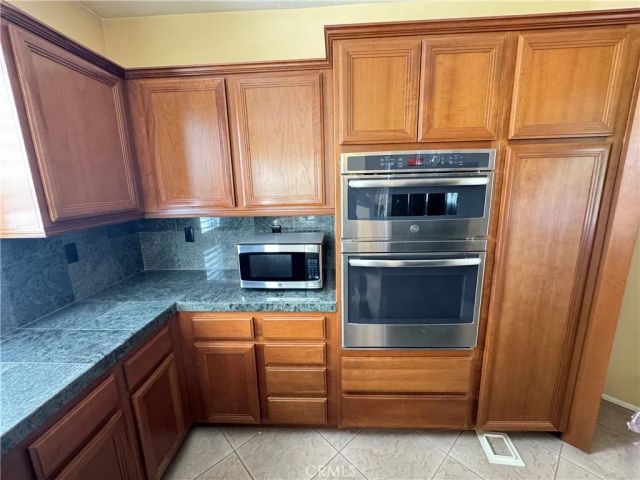 26900 Seurat Lane, Valencia, CA 91355