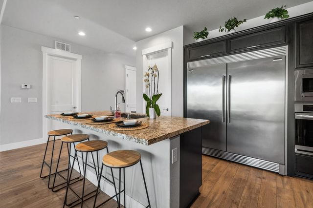 1847 Outrigger Ln, Lathrop, CA 95330