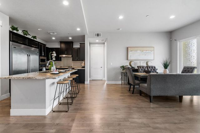 1847 Outrigger Ln, Lathrop, CA 95330