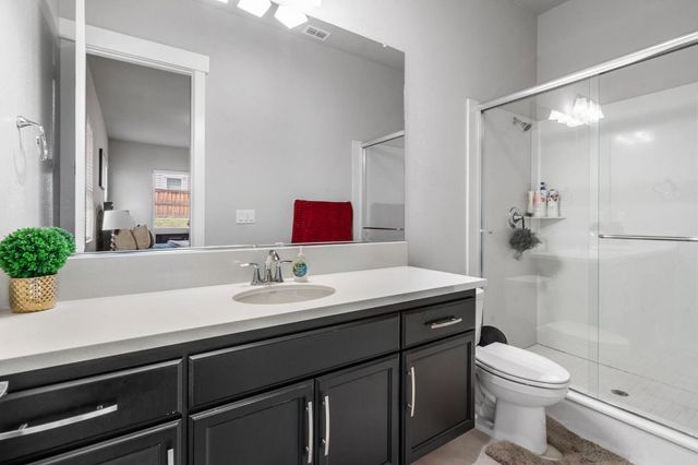 1847 Outrigger Ln, Lathrop, CA 95330