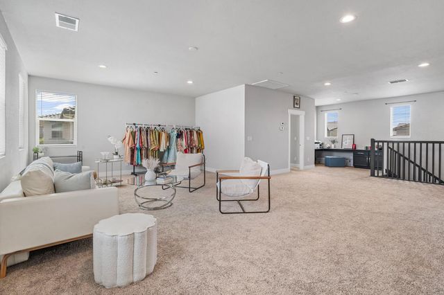 1847 Outrigger Ln, Lathrop, CA 95330