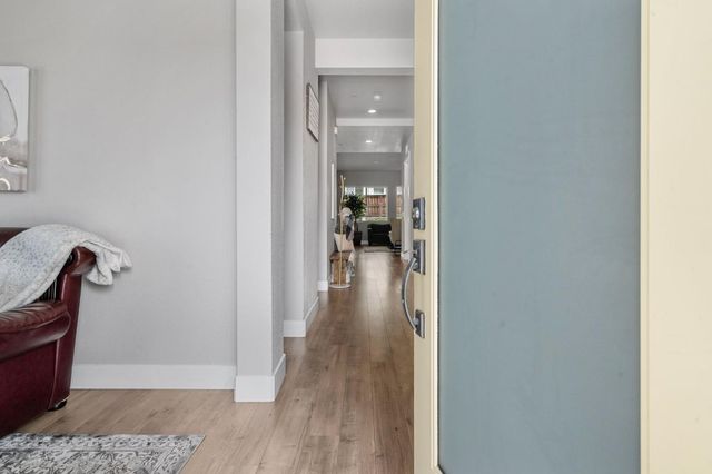 1847 Outrigger Ln, Lathrop, CA 95330