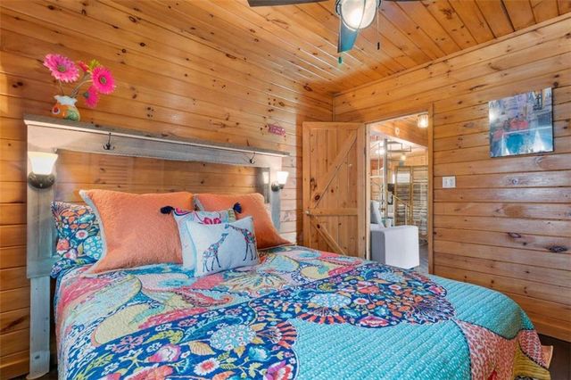 56 Robins Ridge, Blue Ridge, GA 30513