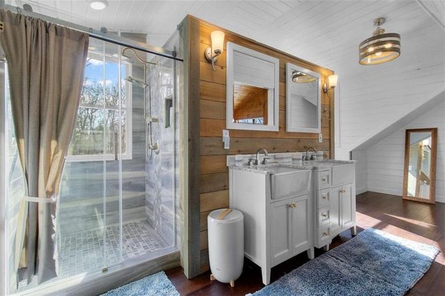 56 Robins Ridge, Blue Ridge, GA 30513