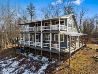 56 Robins Ridge, Blue Ridge, GA 30513