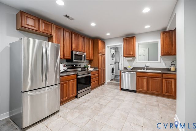 795 Snead Rd, Manakin Sabot, VA 23103