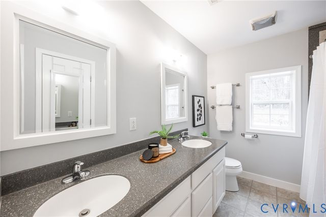 795 Snead Rd, Manakin Sabot, VA 23103