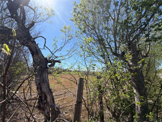 12129 Glass RD 3, Buda, TX 78610