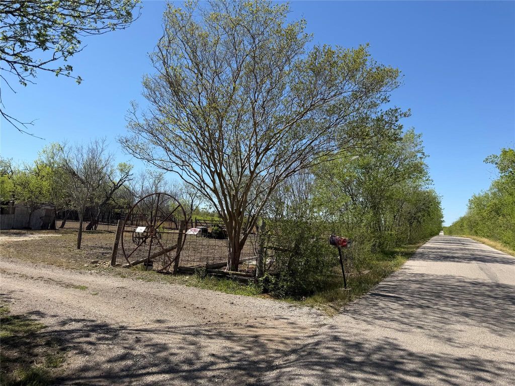 12129 Glass RD 3, Buda, TX 78610