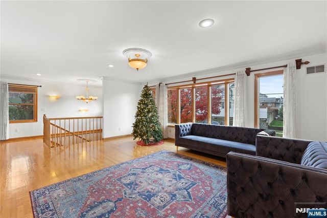 19 Pleasant Place, Kearny, NJ 07032