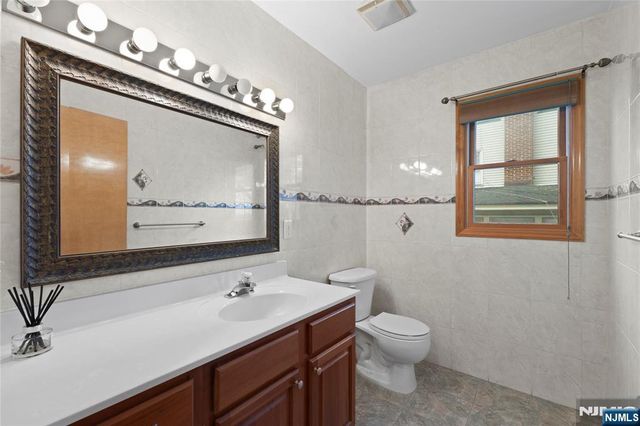 19 Pleasant Place, Kearny, NJ 07032