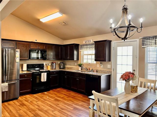 94 Heather Lane, Commerce, GA 30529