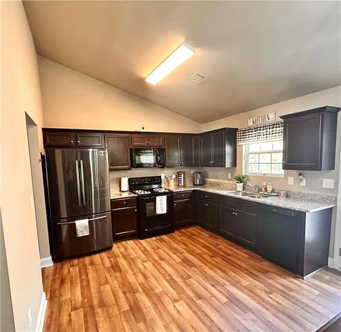 94 Heather Lane, Commerce, GA 30529