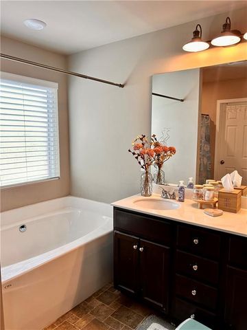 94 Heather Lane, Commerce, GA 30529