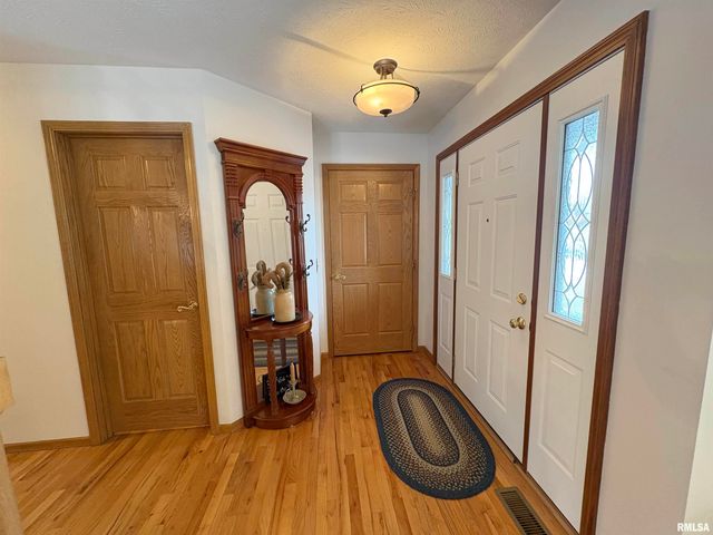 717 DEVON Drive, Germantown Hills, IL 61548