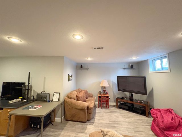 717 DEVON Drive, Germantown Hills, IL 61548