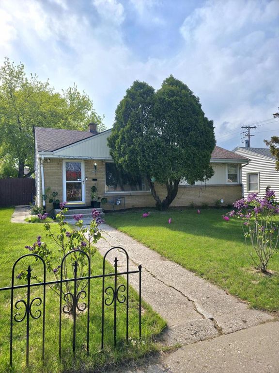 3949 77th STREET, Milwaukee, WI 53222