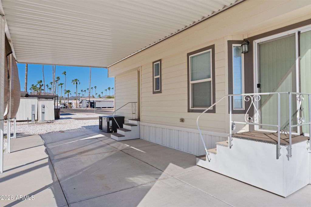10540 E APACHE Trail 229, Apache Junction, AZ 85120 — exterior