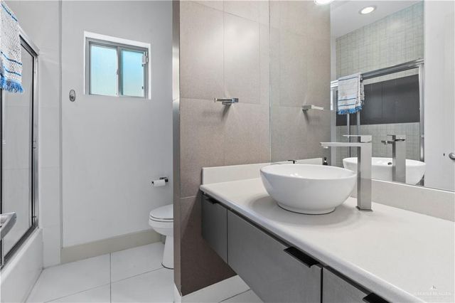 1812 W Ventura Drive, Pharr, TX 78577